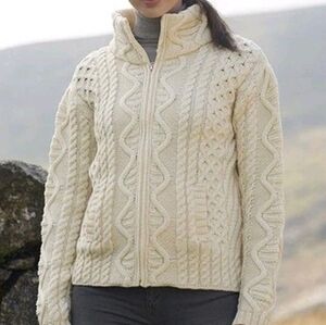 Aran Mór Merino Wool Zip Front Cream Cardigan